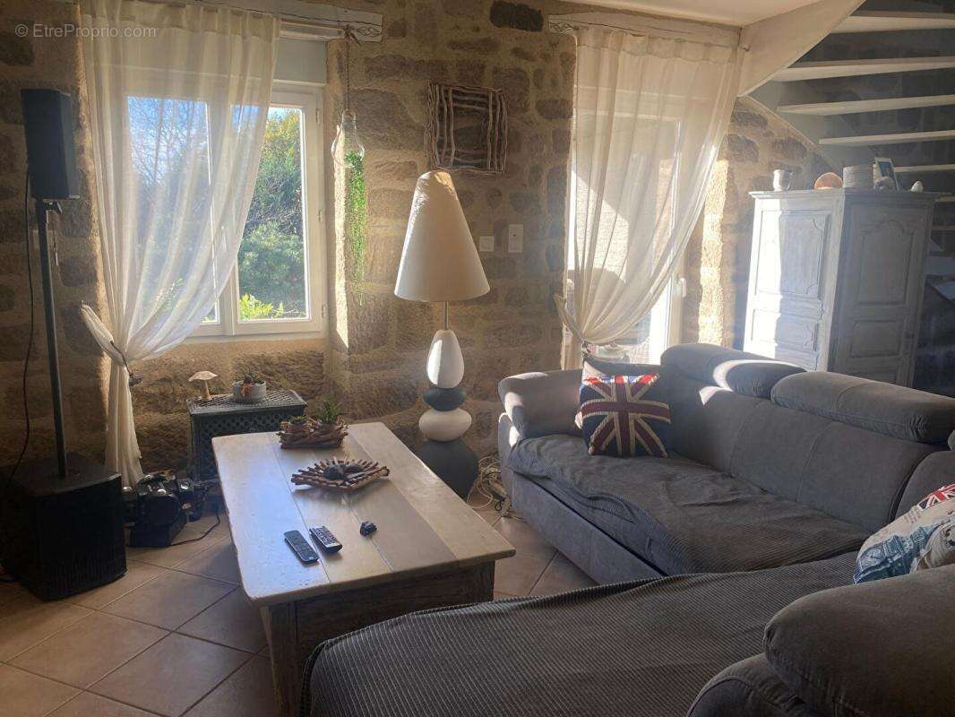 Maison à DONZENAC