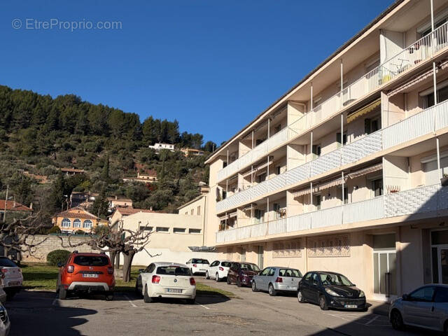 Appartement à CUERS