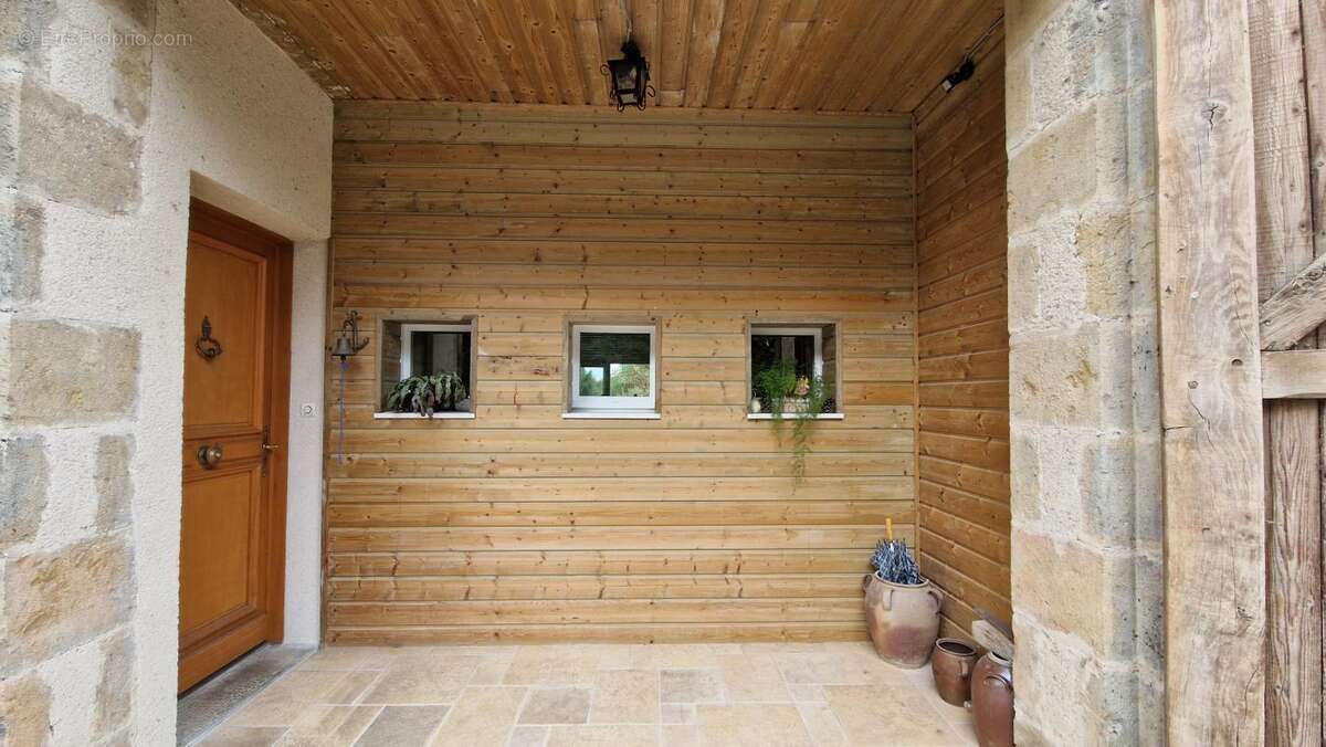 Maison à CHASSIGNOLLES