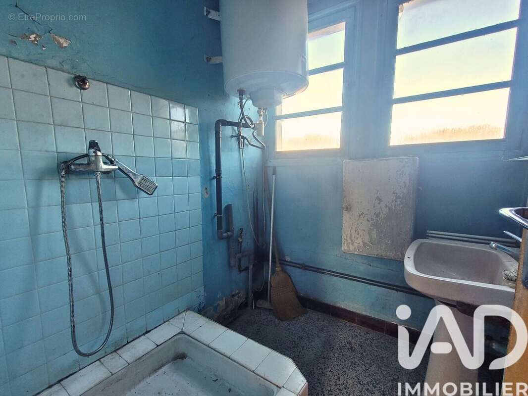 Maison 75 m² à Saint-Martin-De-Bromes  - photo 9