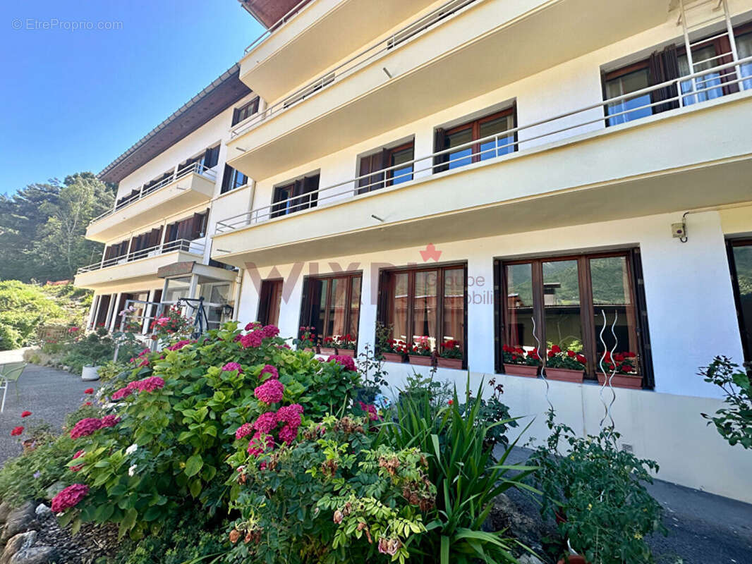Hotel/ immeuble de 1200m2 - photo 3