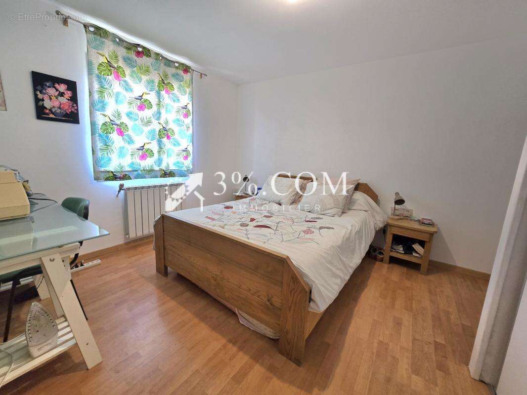 Maison à CHATEAUNEUF-SUR-ISERE