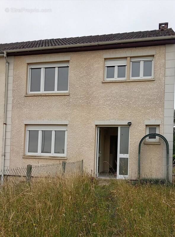 Maison à POIX-DE-PICARDIE