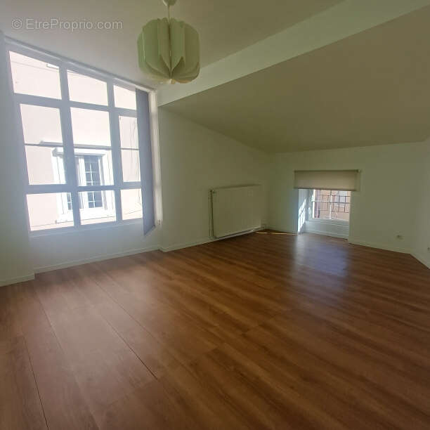 Appartement à LA FOUILLOUSE