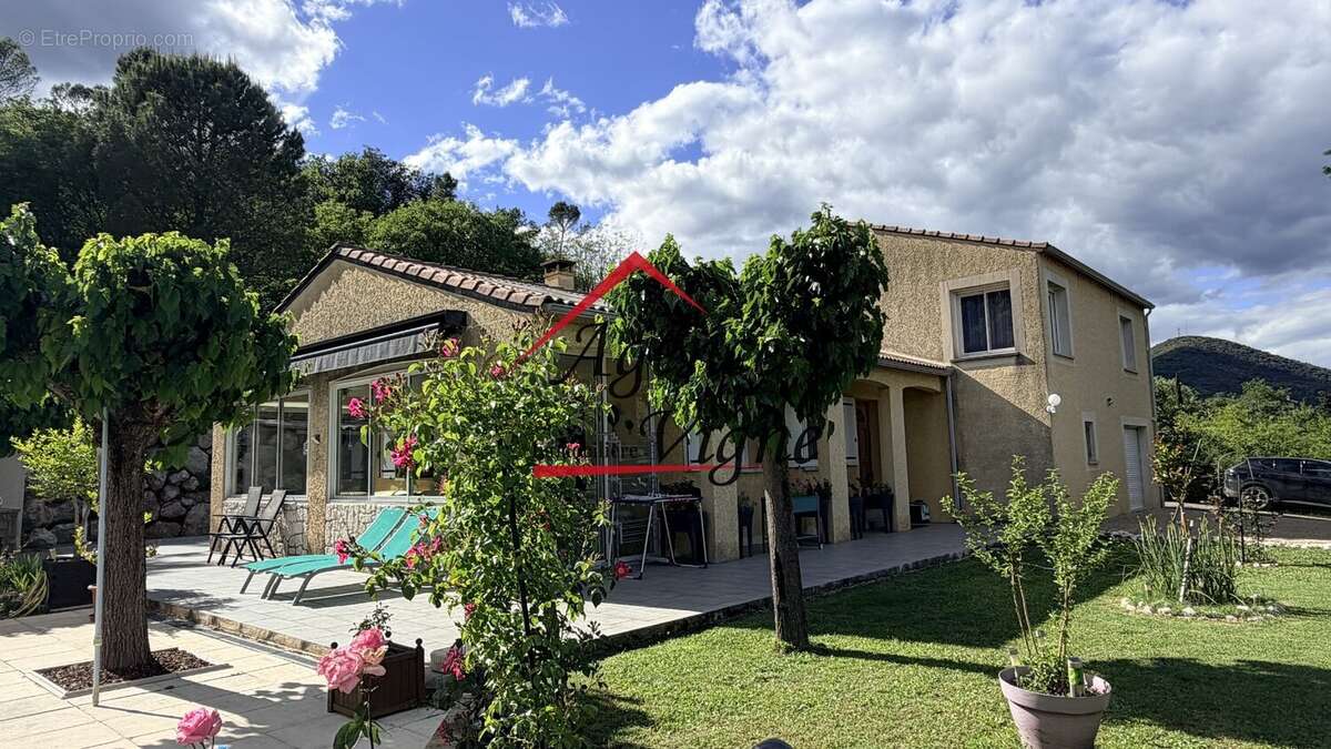 Maison à ROBIAC-ROCHESSADOULE