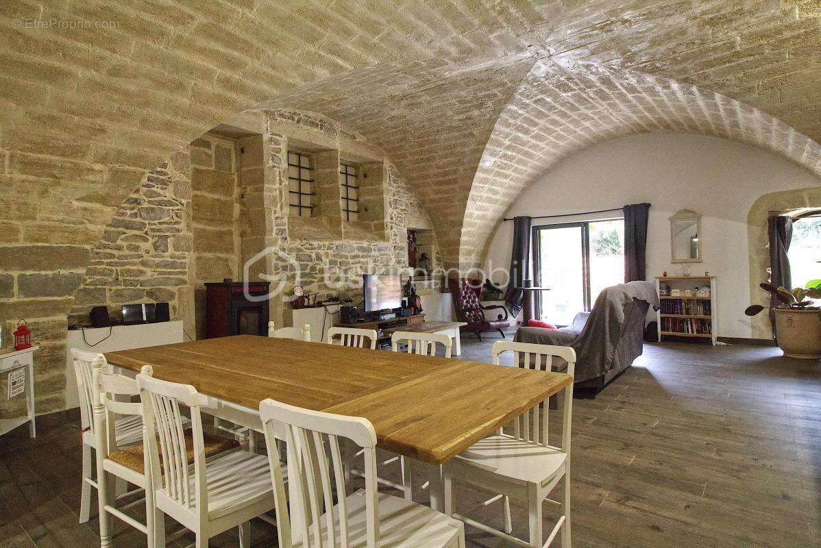 Appartement à LUNEL