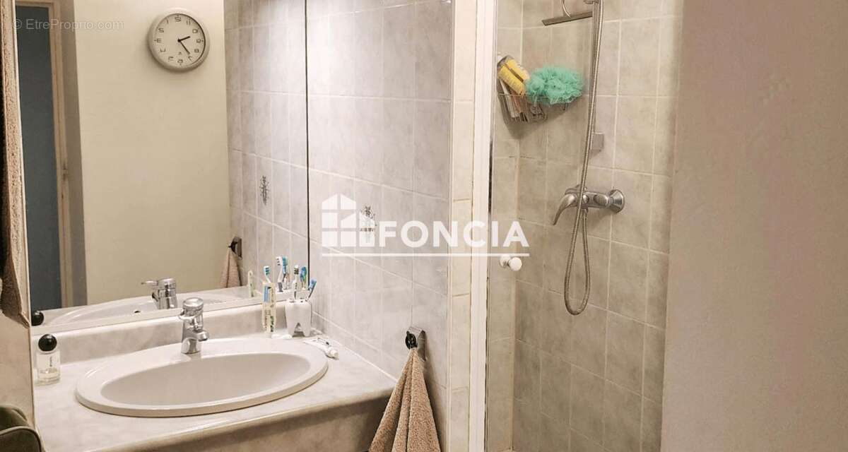  Dernier étage, 3 chambres, aucun travaux, DPE C, ces critères sont difficiles à trouver. Heureusement, cet appartement les réun - photo 7