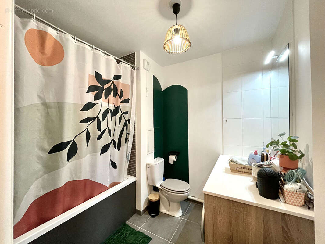 Appartement à SARTROUVILLE