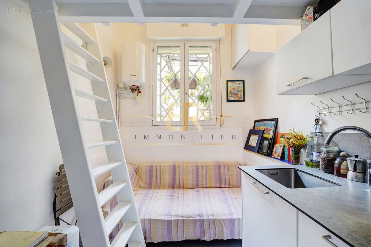 Appartement à PARIS-18E