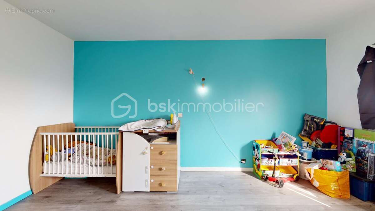 Maison à BEAUNE-LA-ROLANDE