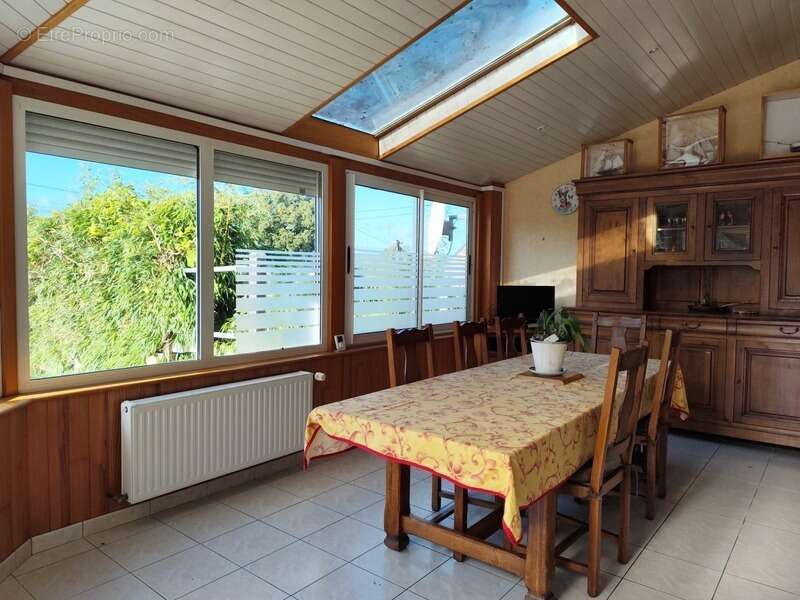 Maison à SAINT-VINCENT-SUR-OUST