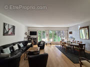 Appartement à SAINT-NOM-LA-BRETECHE
