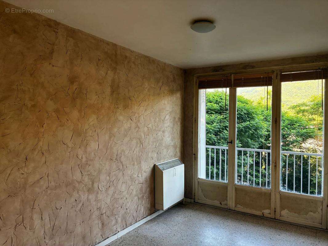 Appartement à LE PONT-DE-CLAIX
