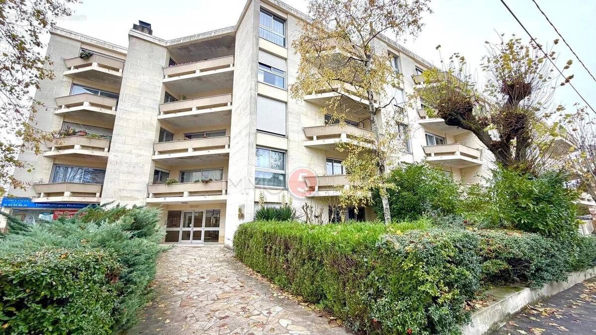 Appartement à LE RAINCY