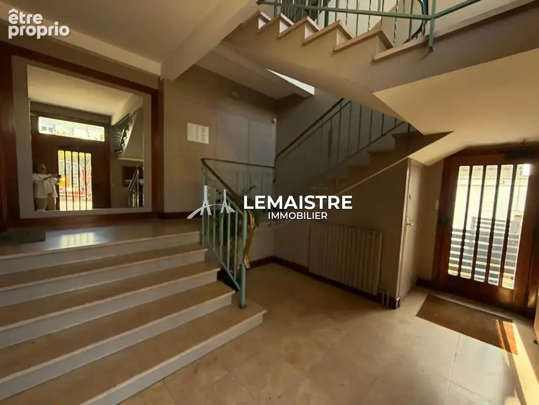 Appartement à vendre - Les Gobelins - 100 m² - 2 chambres - Grand balcon filant, garage - photo 15