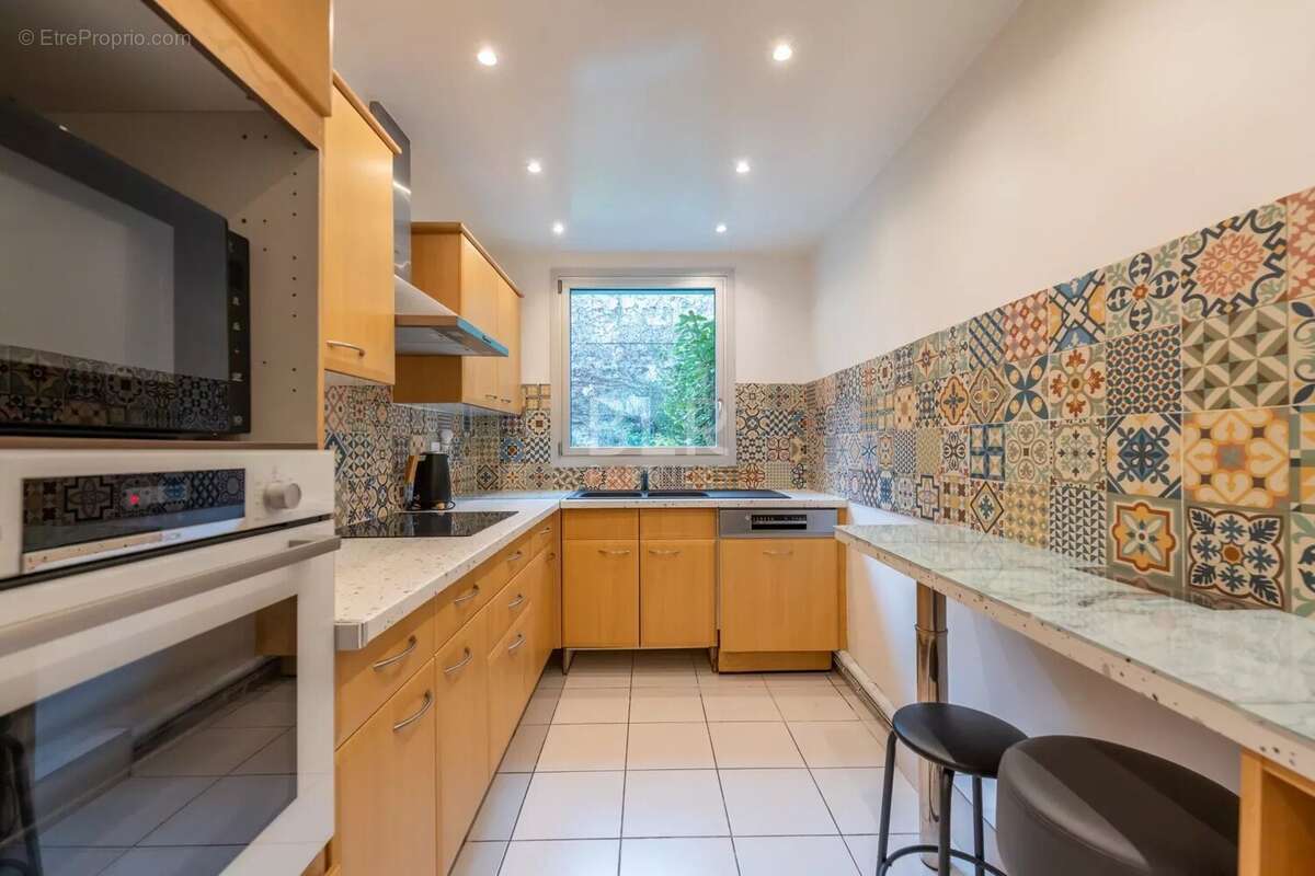 Appartement à PARIS-20E