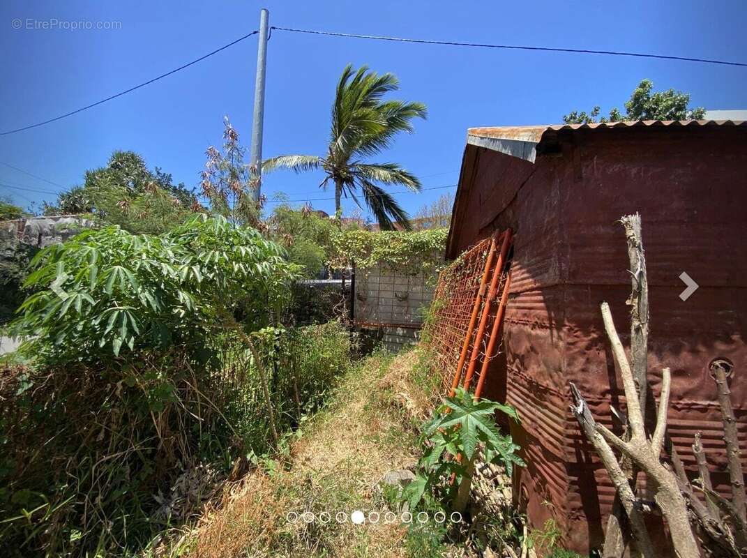 Terrain à SAINT-DENIS