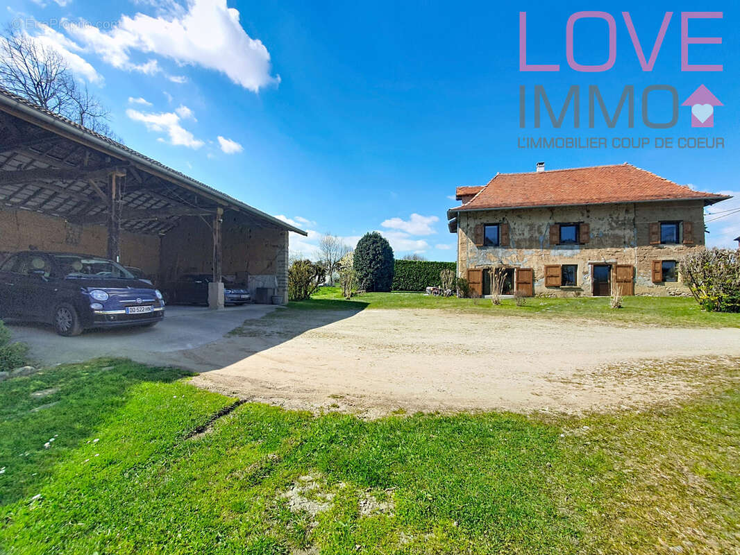 Maison à LA BATIE-DIVISIN