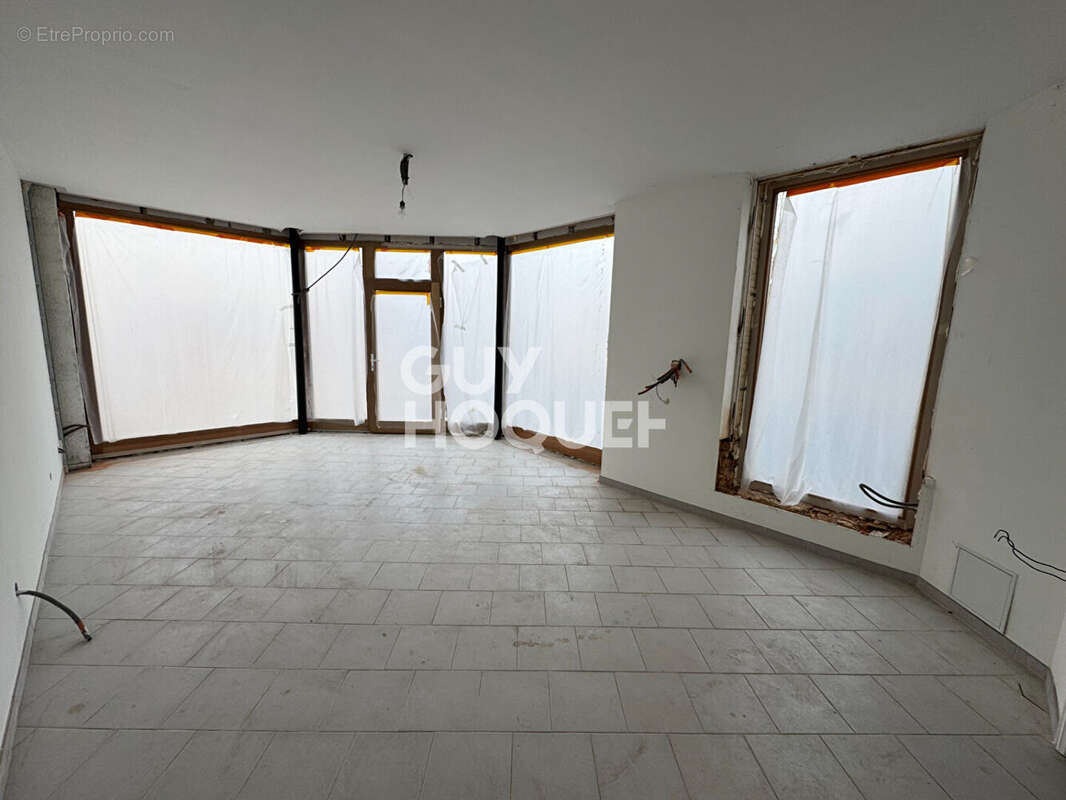 Appartement à BRETEUIL