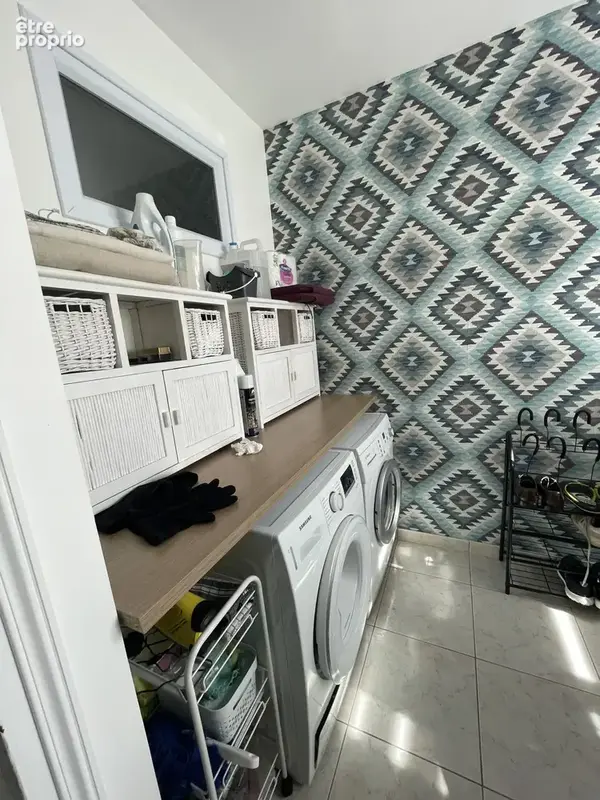 À découvrir sans tarder : superbe maison familiale aux portes de Laval ! - photo 11