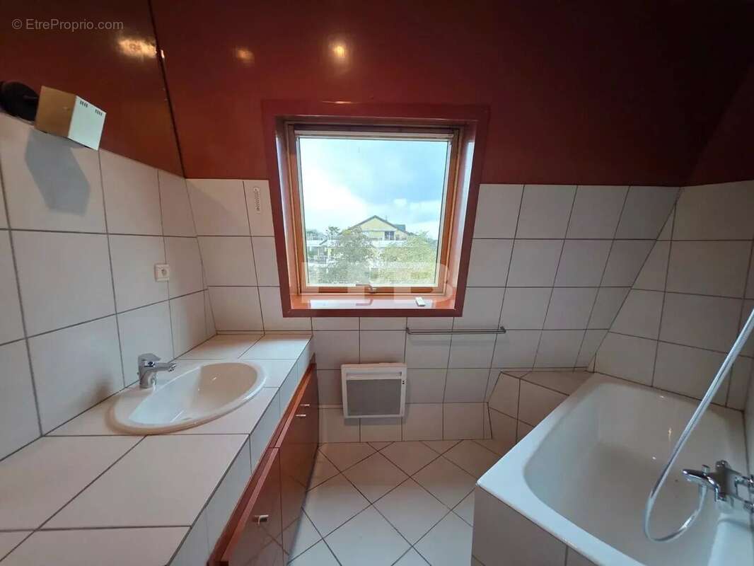 Appartement à AIX-LES-BAINS