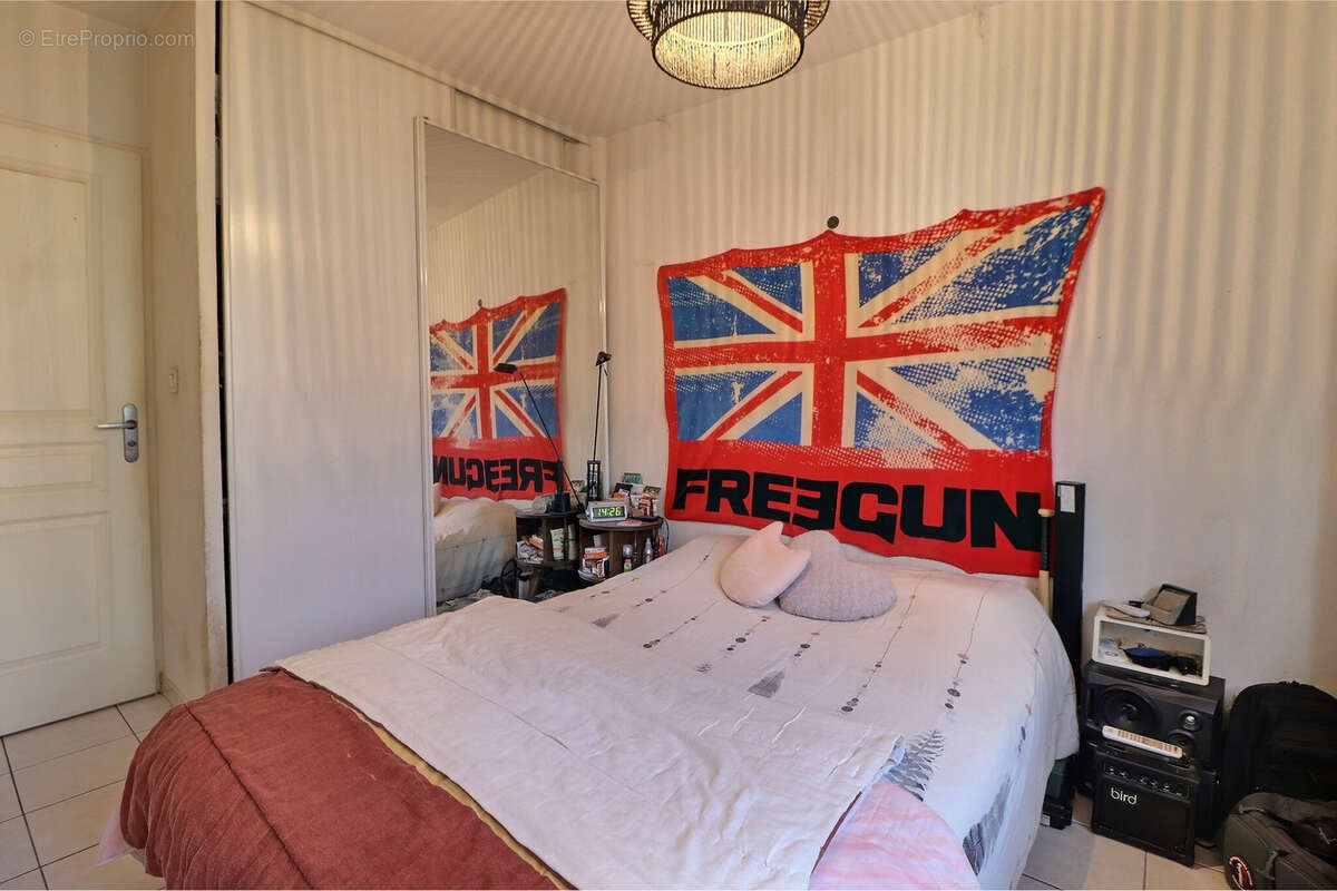 Appartement à SAINT-BRES
