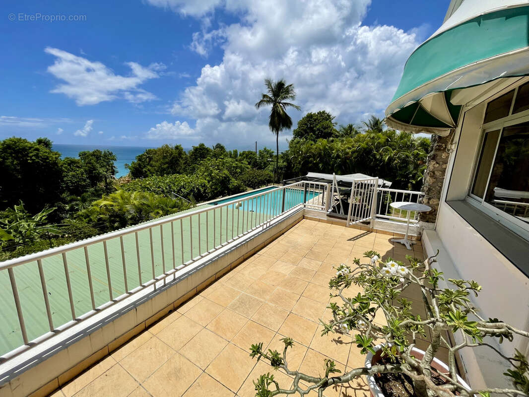Magnifique propriete t5 + appartement t2 avec piscine vue mer centre du gosier - photo 12