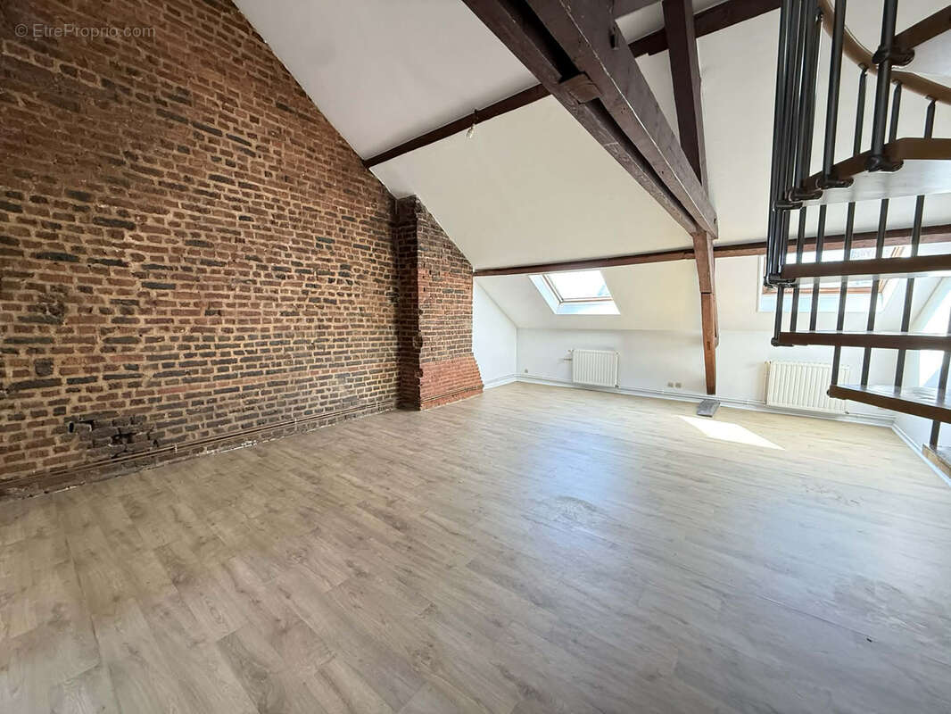 Appartement à CHARLEVILLE-MEZIERES