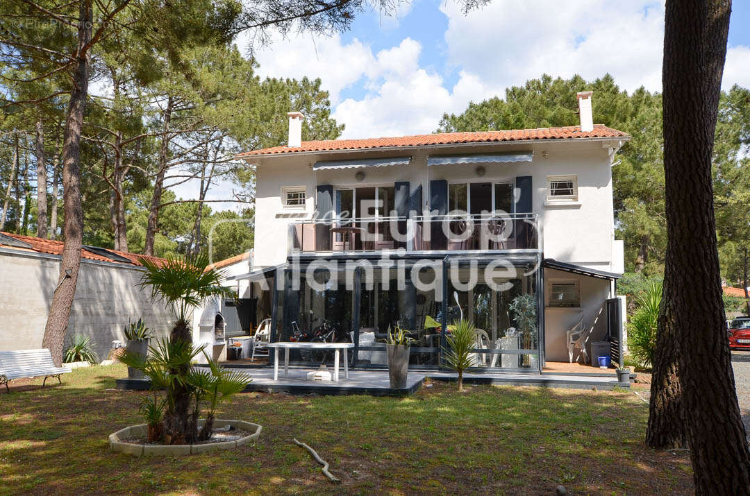 Appartement à LES MATHES