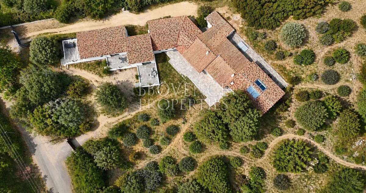 Maison à REGUSSE