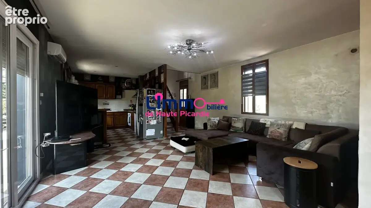 Maison 6 pièces 157 m² à vendre à Caix (80170) - photo 3
