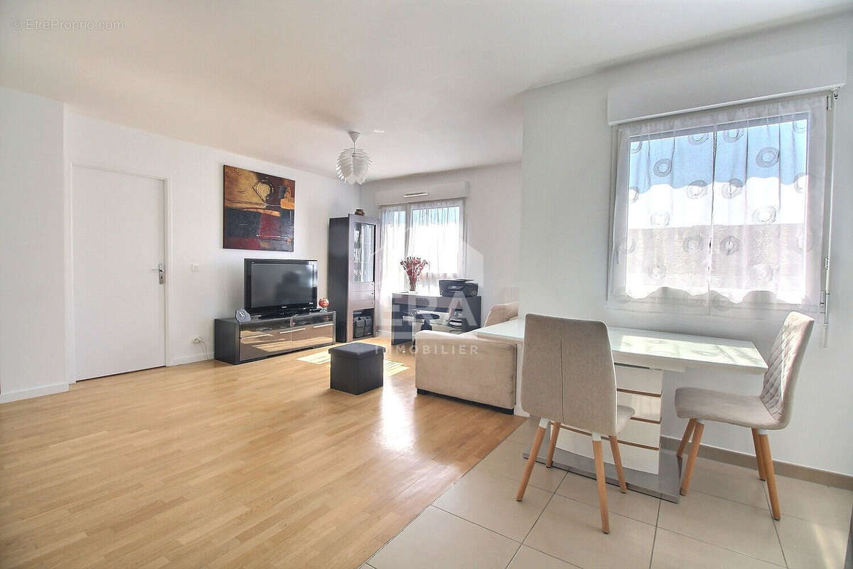 Appartement à VELIZY-VILLACOUBLAY