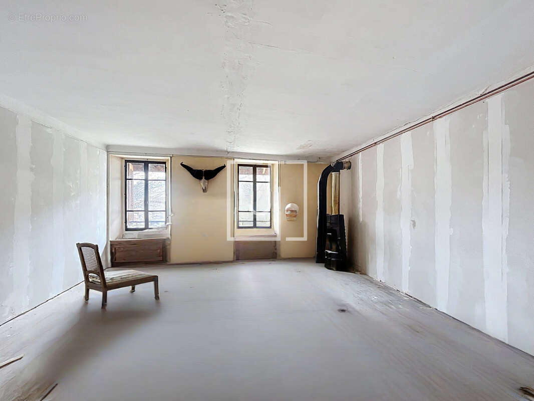 Appartement à SAINT-PAUL-SUR-UBAYE