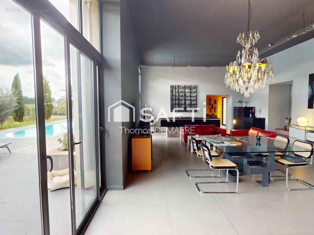 Photo 1 - Maison à MONTLIEU-LA-GARDE