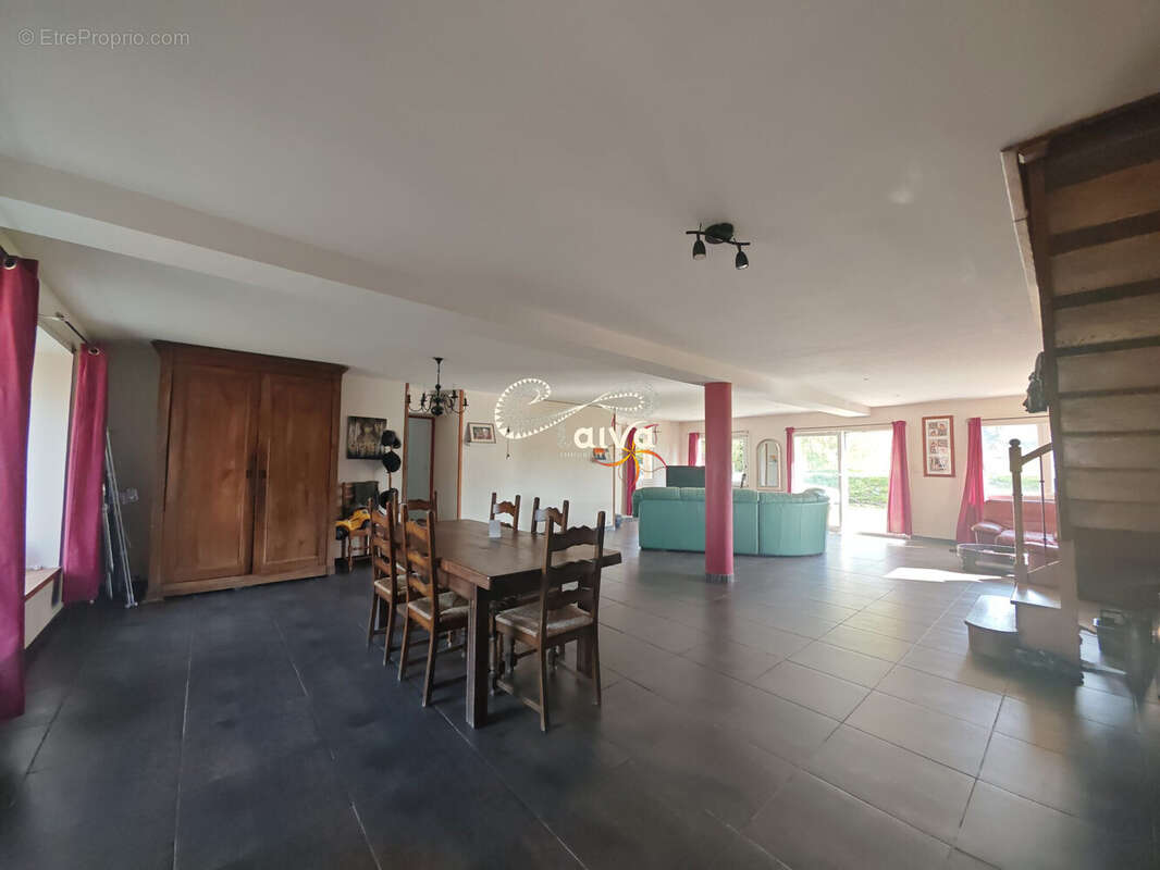 Maison à BAGUER-MORVAN