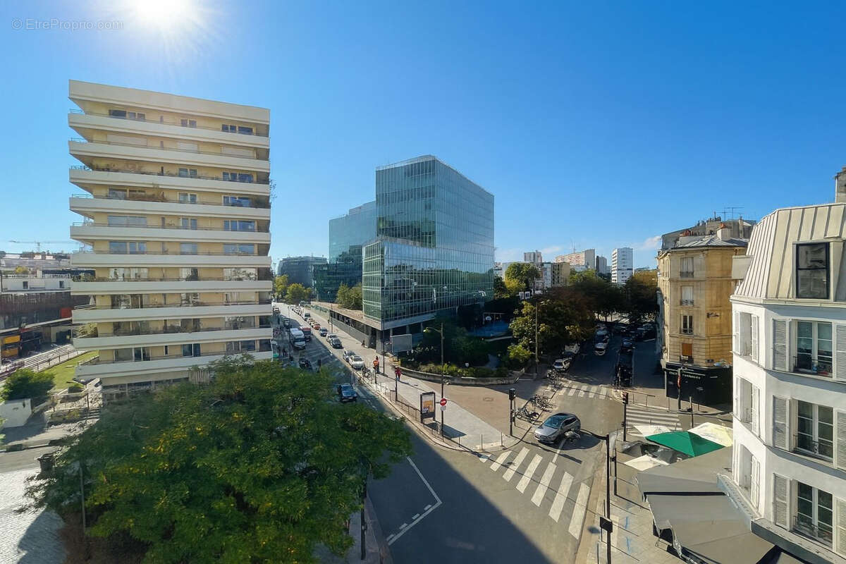Appartement à PARIS-14E