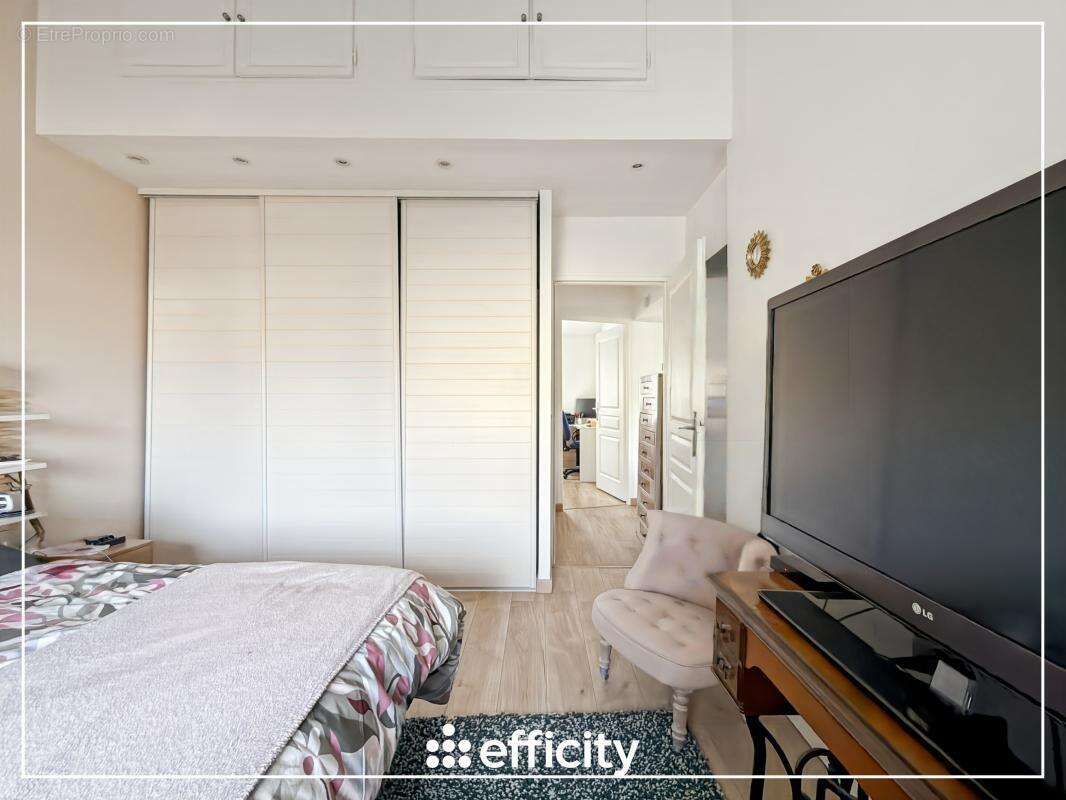 Maison à CHAMPS-SUR-MARNE