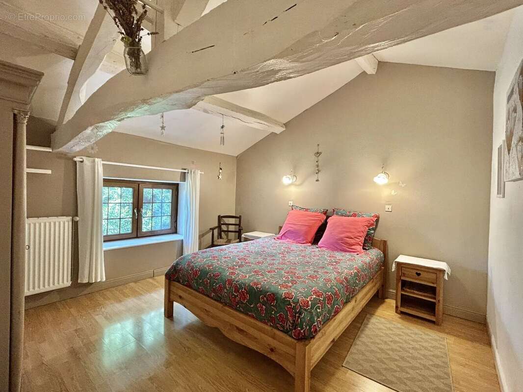 Maison à SAUZE-VAUSSAIS