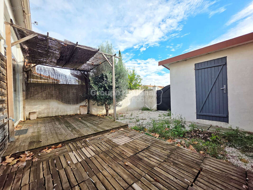 Maison à SAINT-MARTIN-DE-CRAU