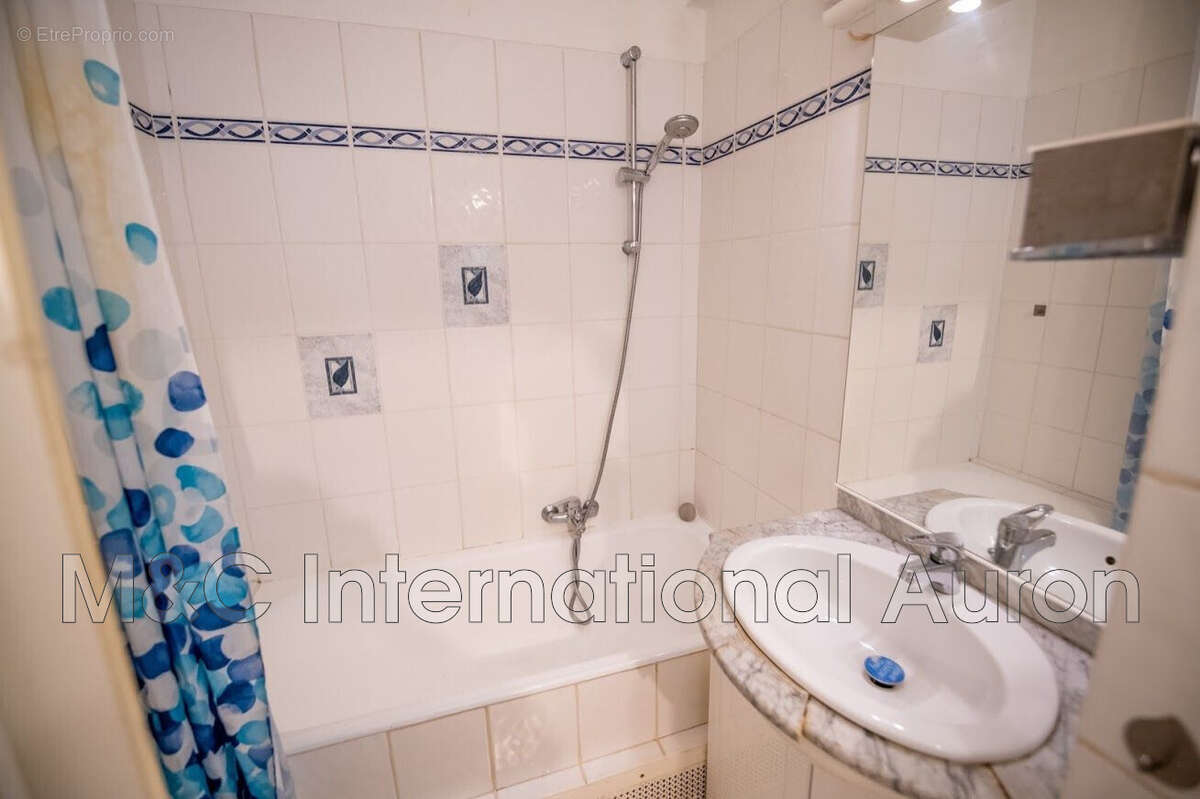 Appartement 51 m² à Saint-Etienne-De-Tinee  - photo 7