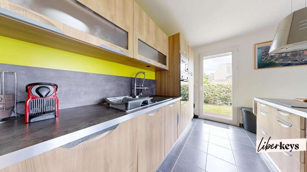 Maison 4 pièces - 86.2m² - Pommeret - photo 4