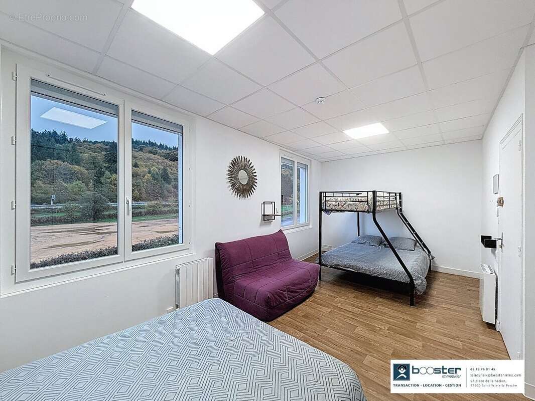 Commerce à COMPREIGNAC