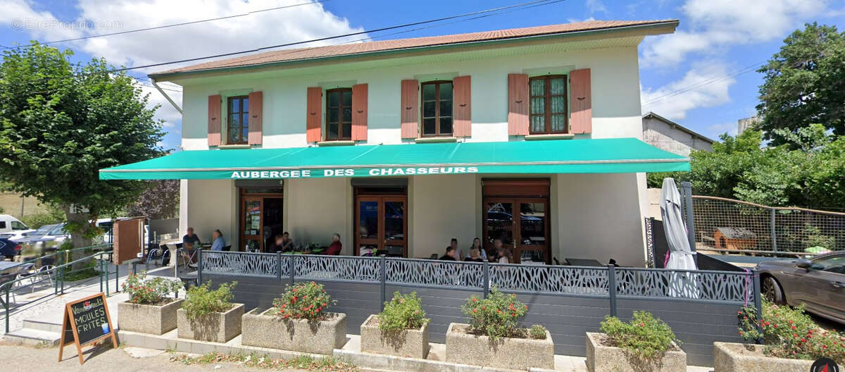 Commerce à VIRIVILLE
