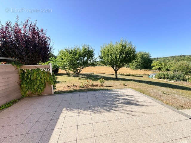 EXCLUSIF ESSERT - Belle maison T6 parfaitement entretenue sur 10,75 ares au calme. (REF VB3794) - photo 2