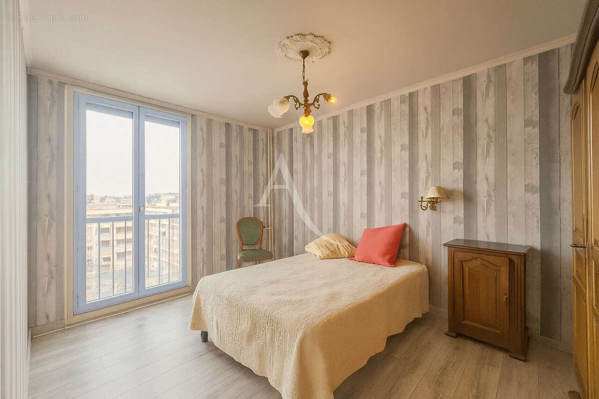 Appartement à PORT-DE-BOUC