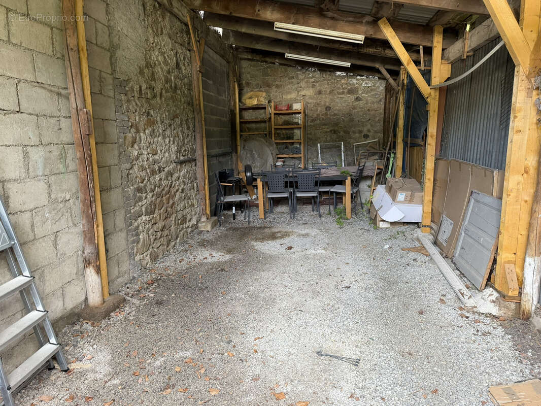 Maison 3 chambres avec cour et garages - photo 33