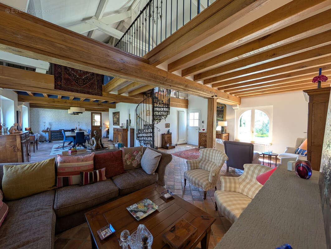 Maison à PIERREFITTE-SUR-SAULDRE