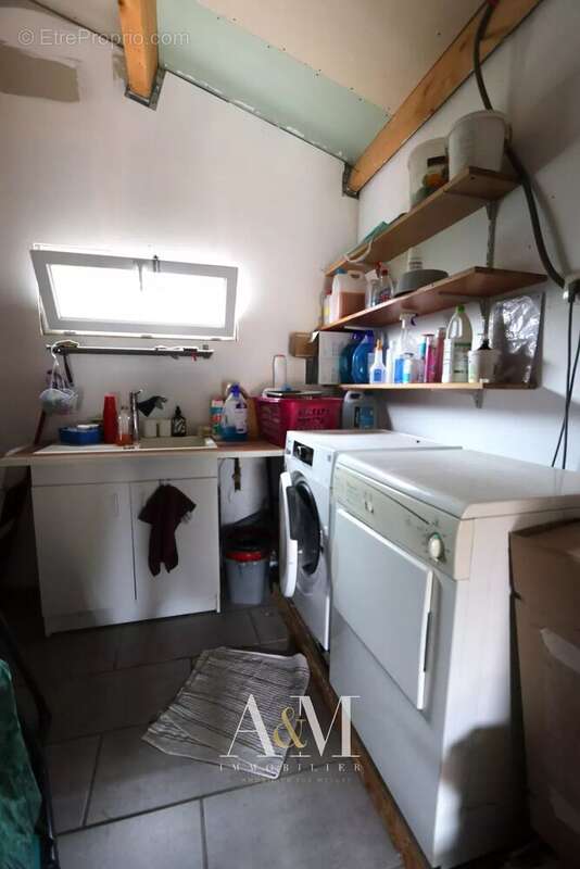 Maison à POUSSAN