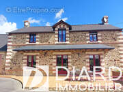 Maison à DOMALAIN