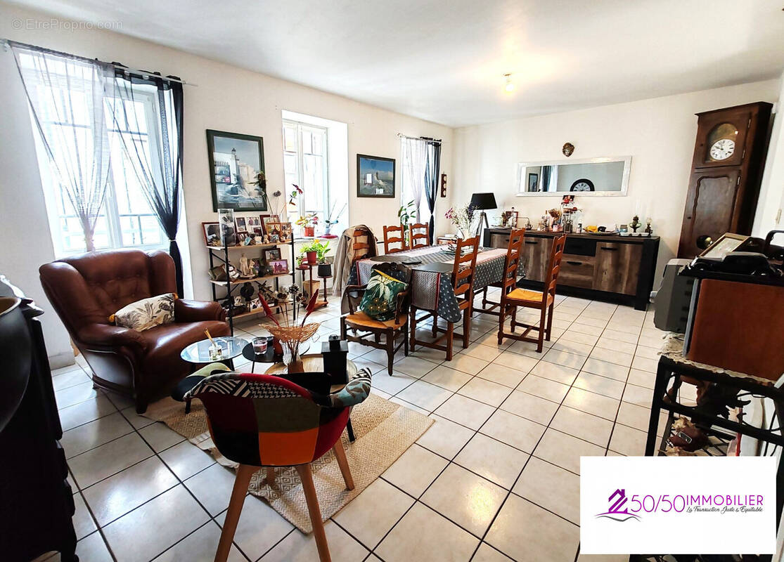 Appartement à LANDIVISIAU